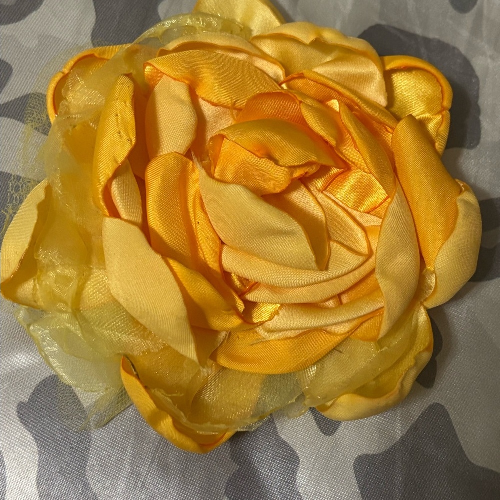 Flower Pin